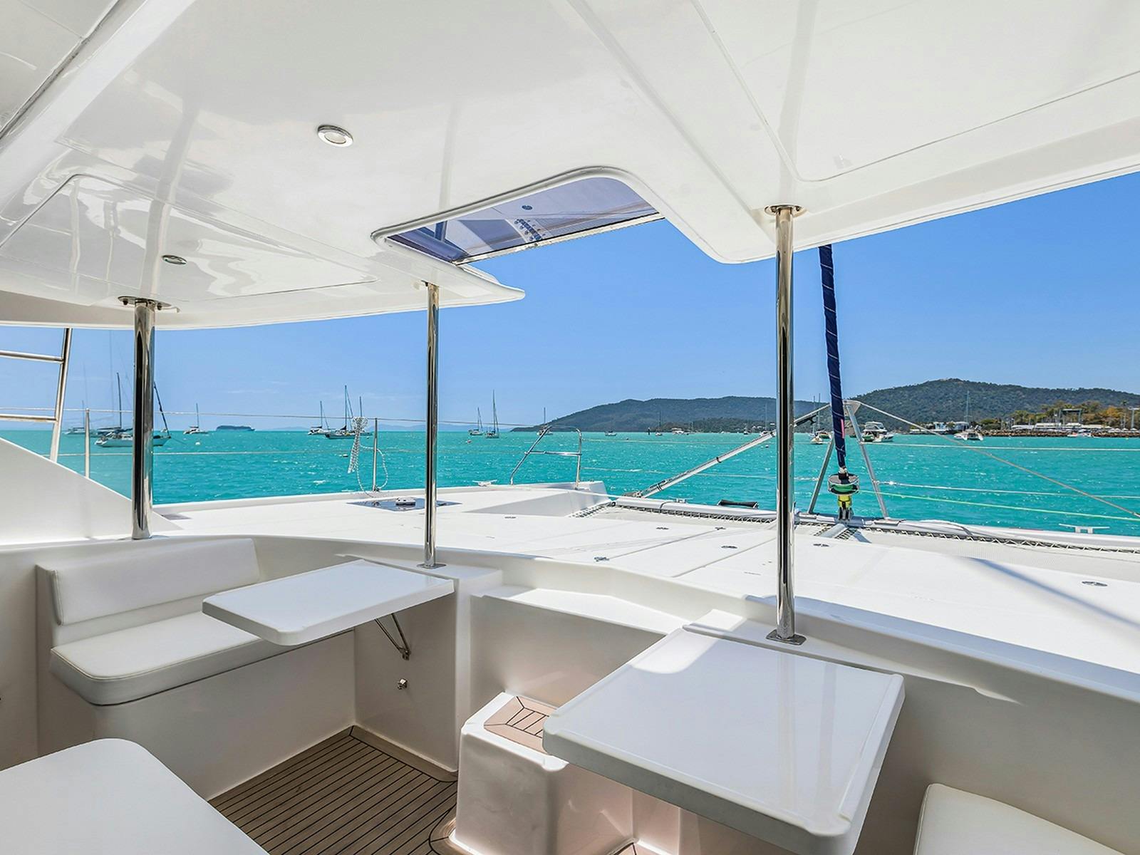 Leopard 58 - Forward cockpit