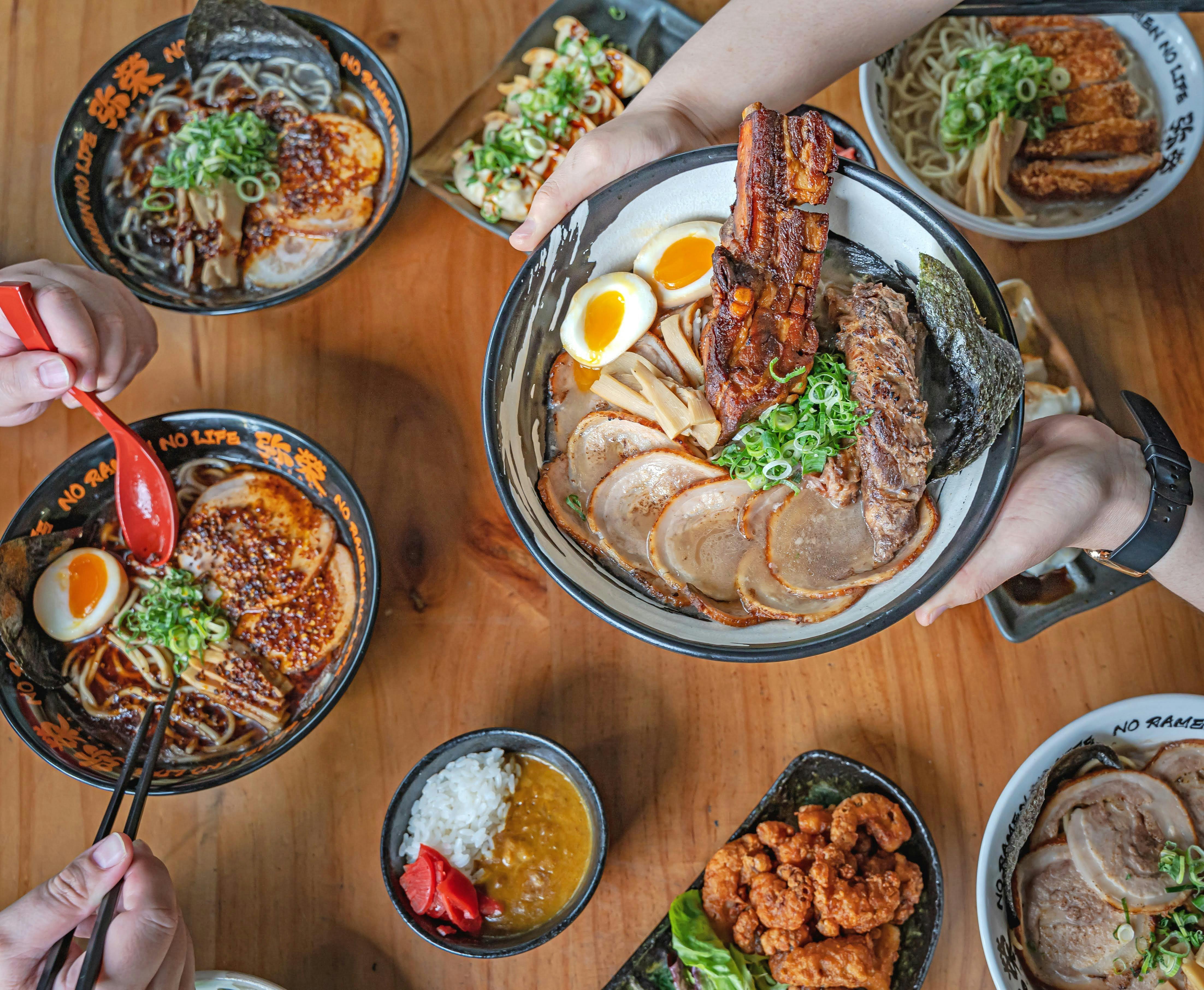 Yasaka Ramen flatlay