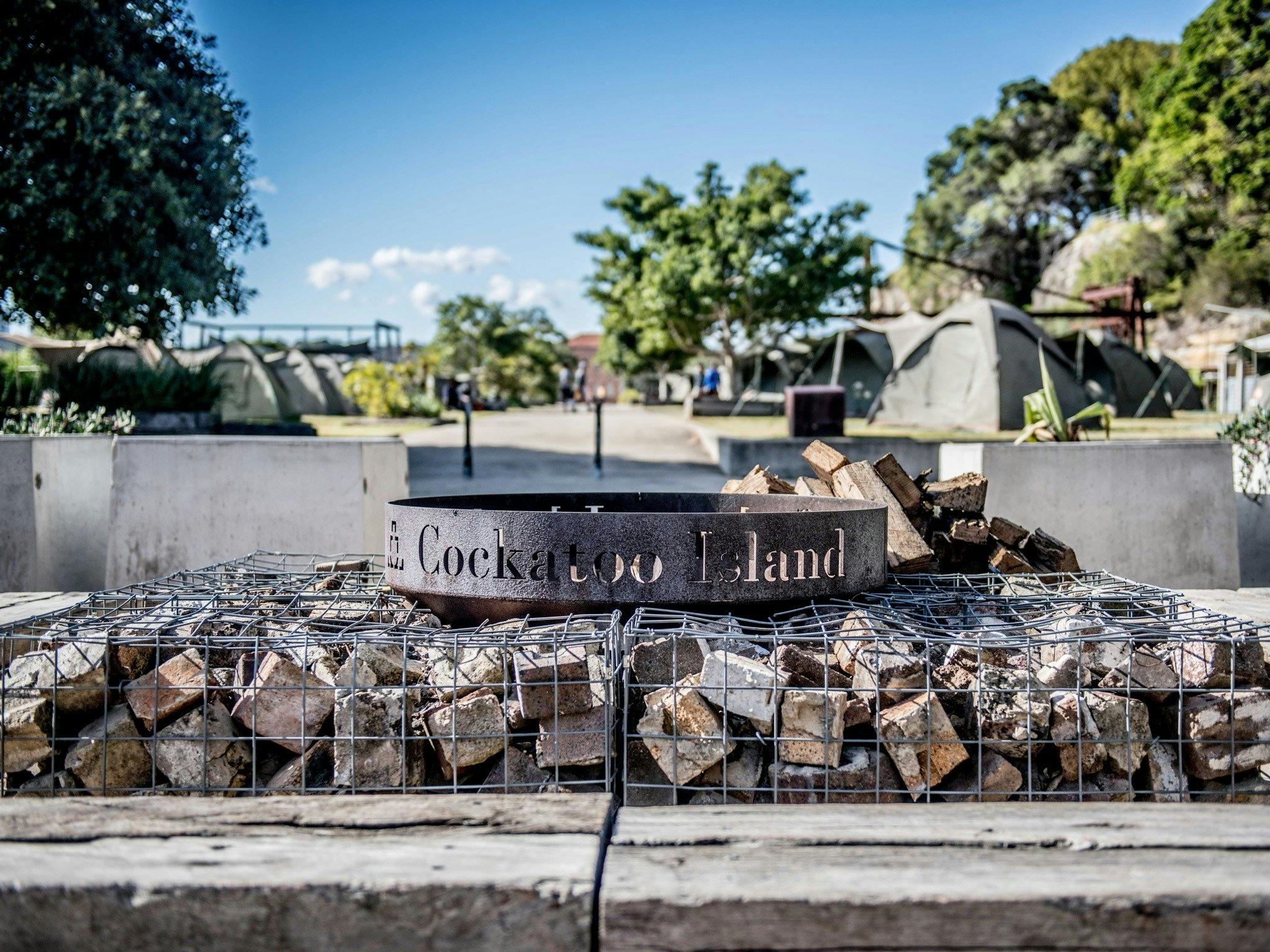 キャンプ場ファイヤーピット