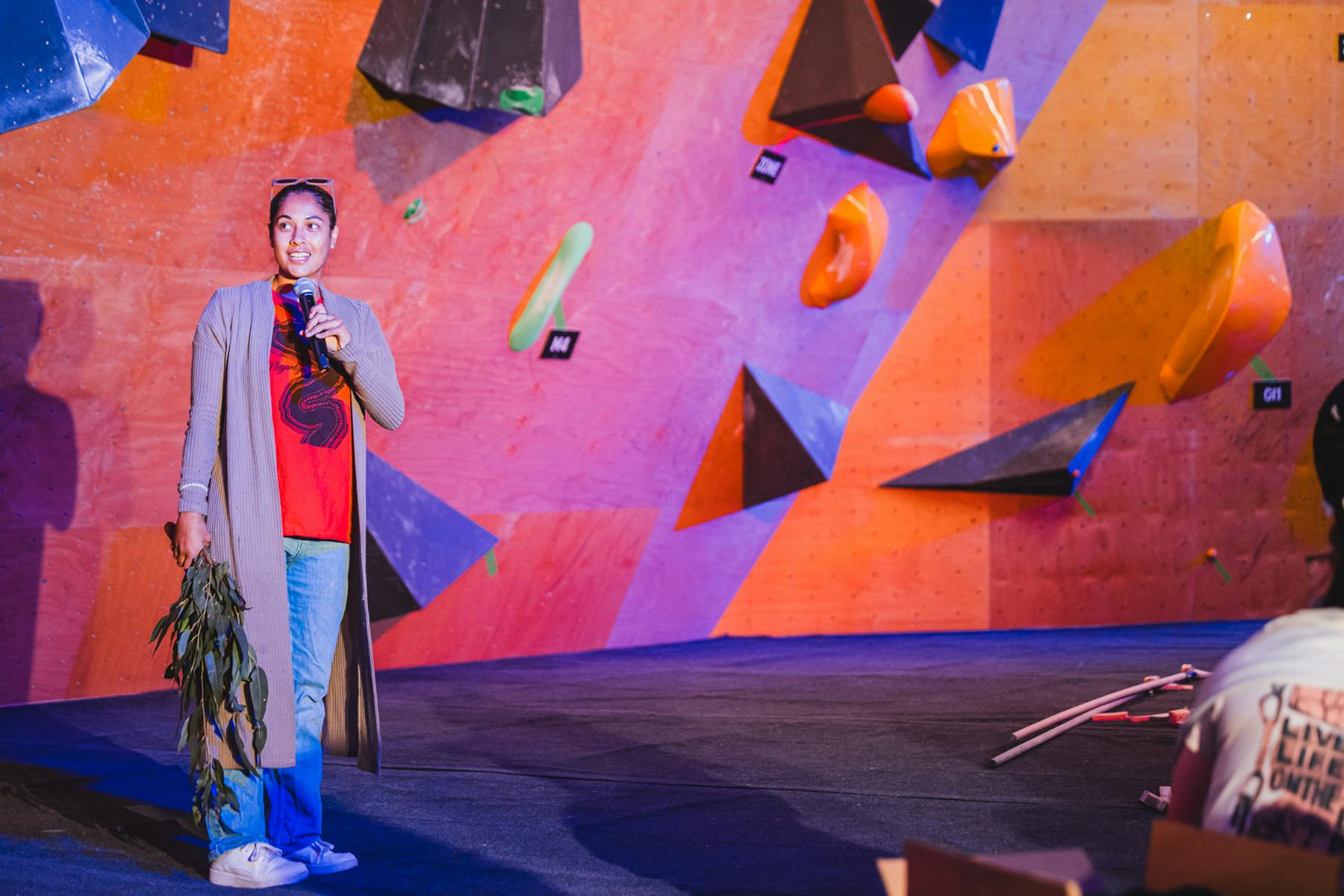 Shaniah's Welcome to Country - Yugara Yugembeh Young Language Champion of Chepera Yugara dance group