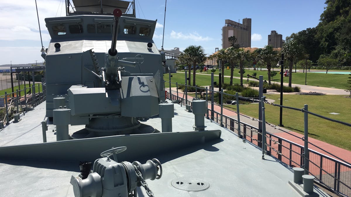 HMAS Gladstone