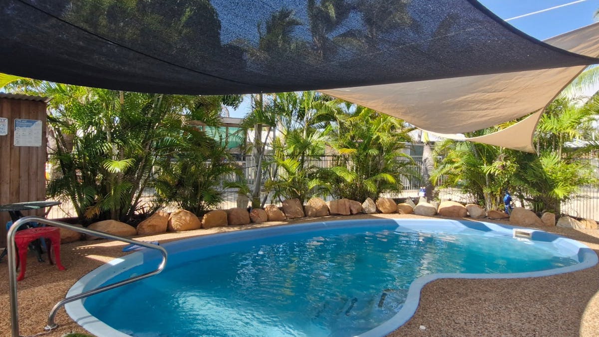 Harvey's Drift Away Units  in Karumba Swimming Pool