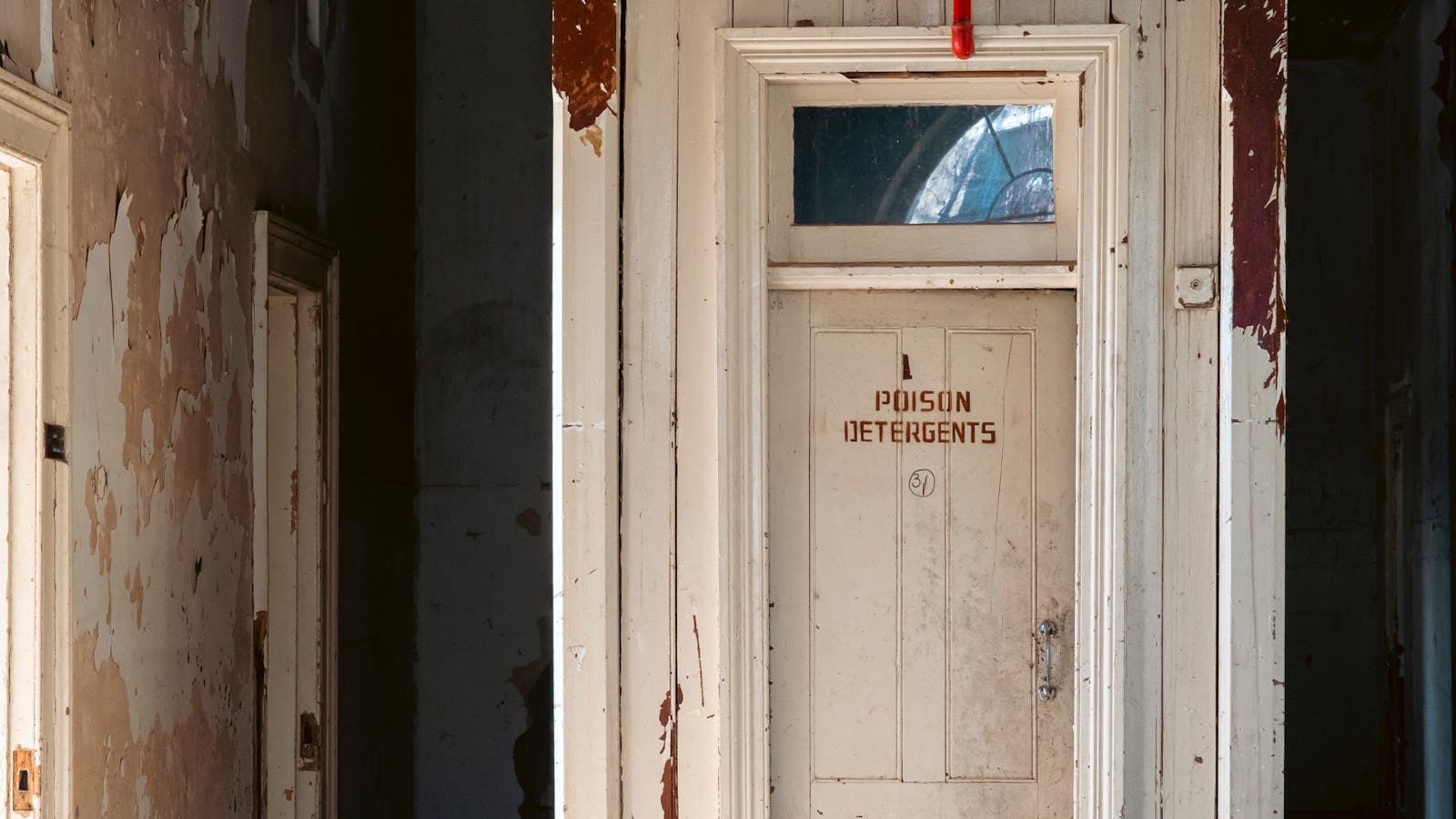 poison room
