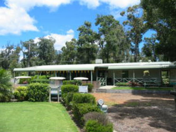 Golfhouse