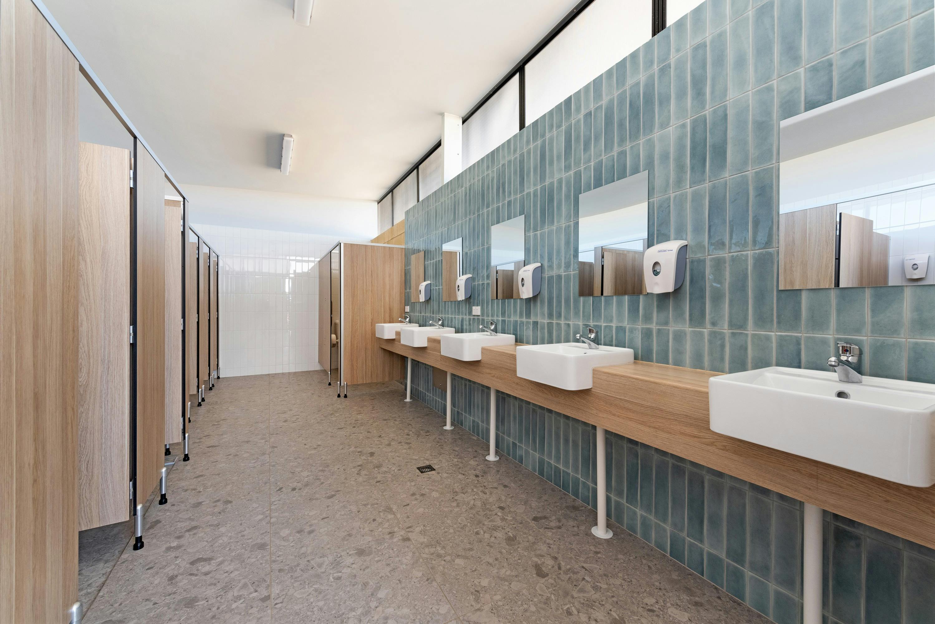 TOURIST PARK BATHROOMS