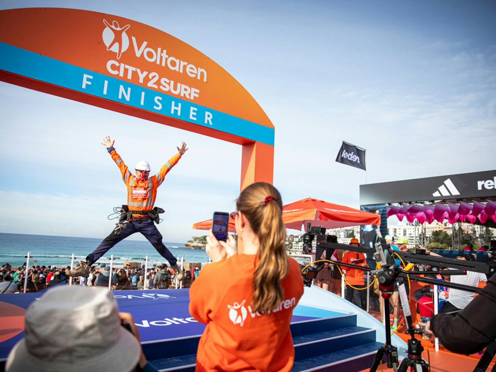 Voltaren City2Surf Finish Line Moment