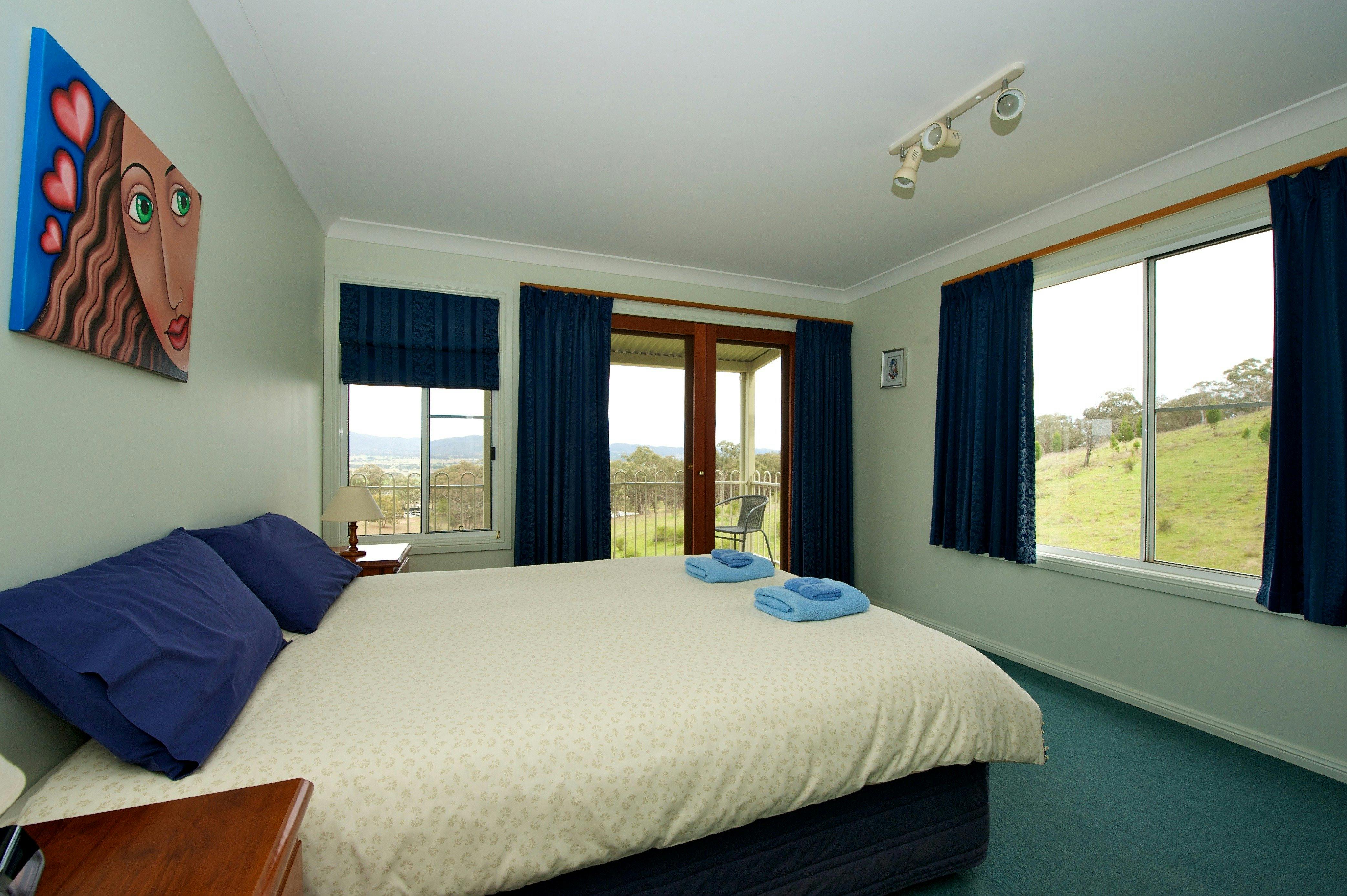 Chabara Cottage master bedroom