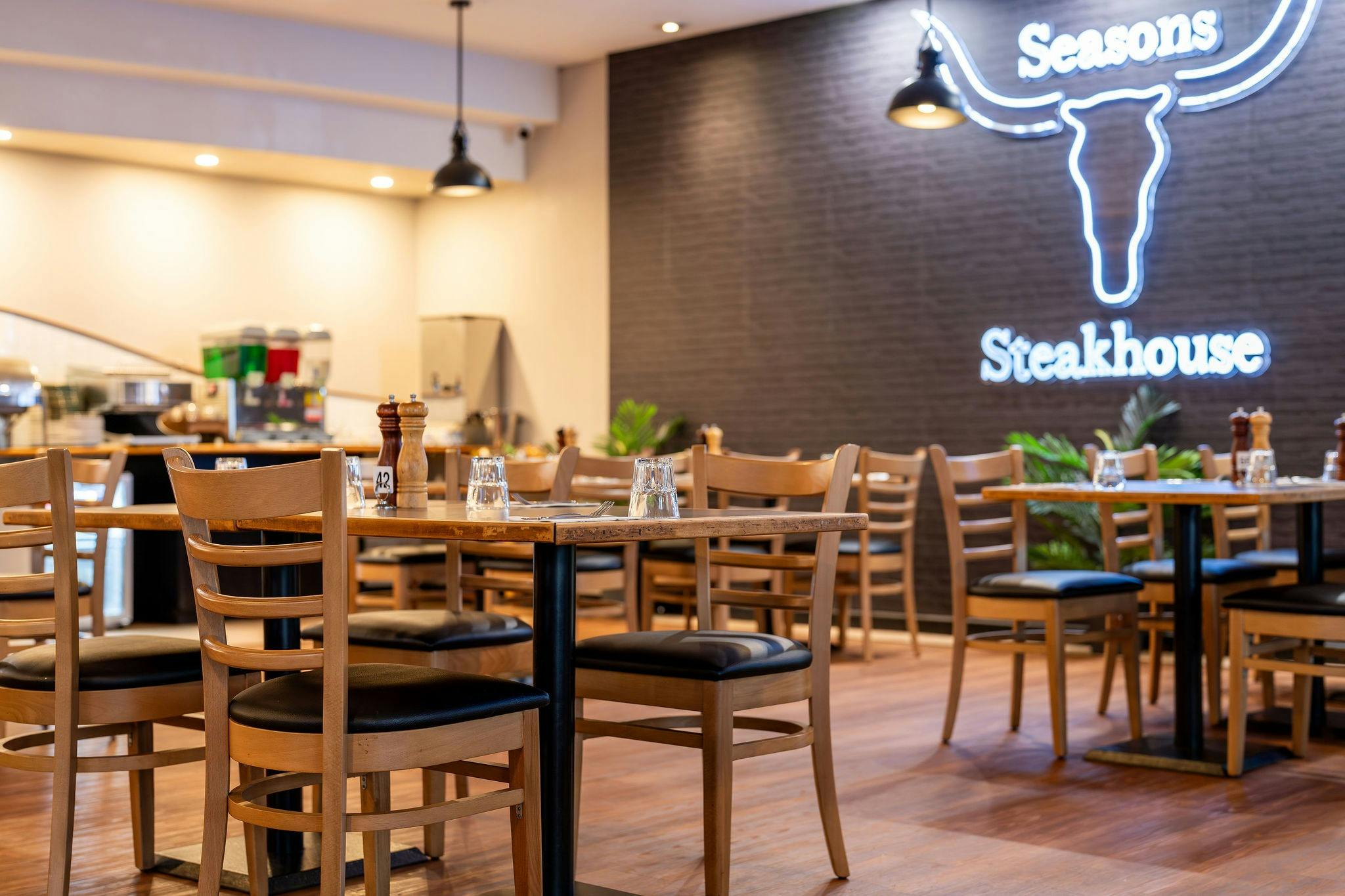 Seasons Steakhouse Newman