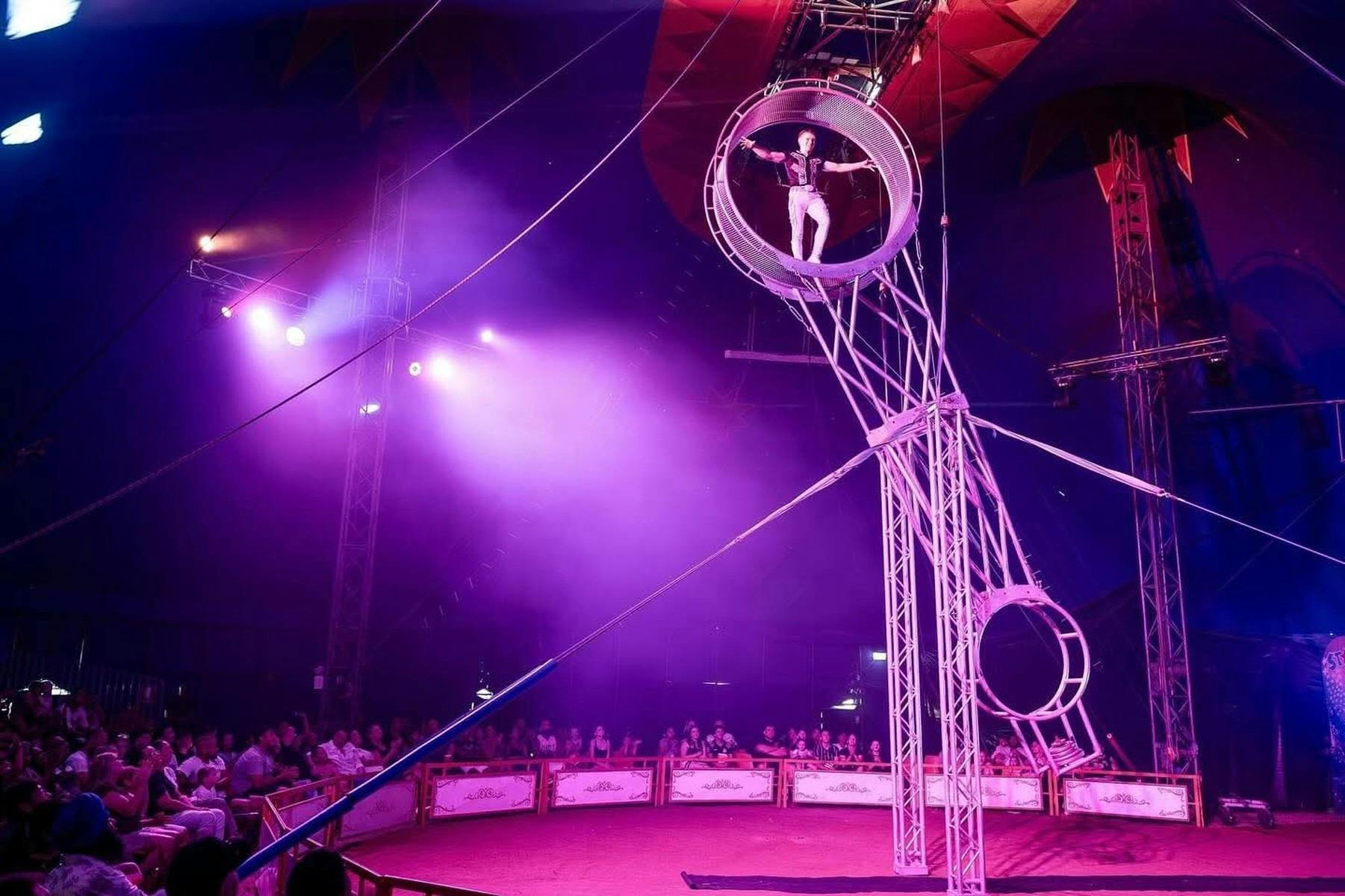Stardust Circus - Castle Hill