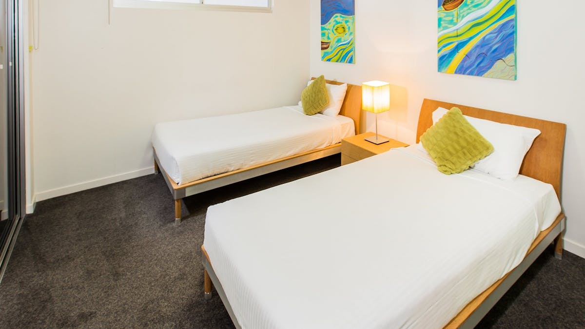 2nd bedroom twin share