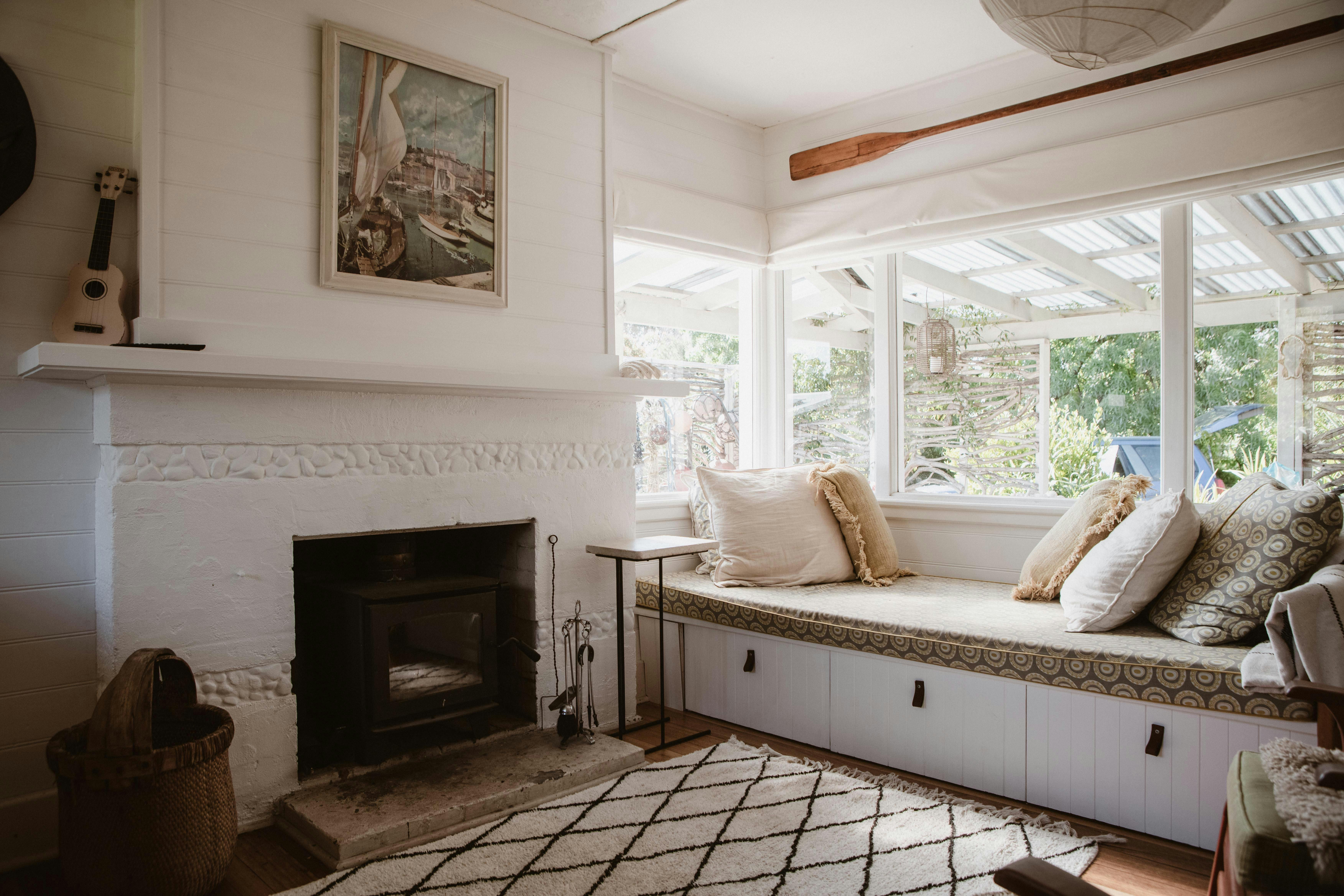 Lounge and fire