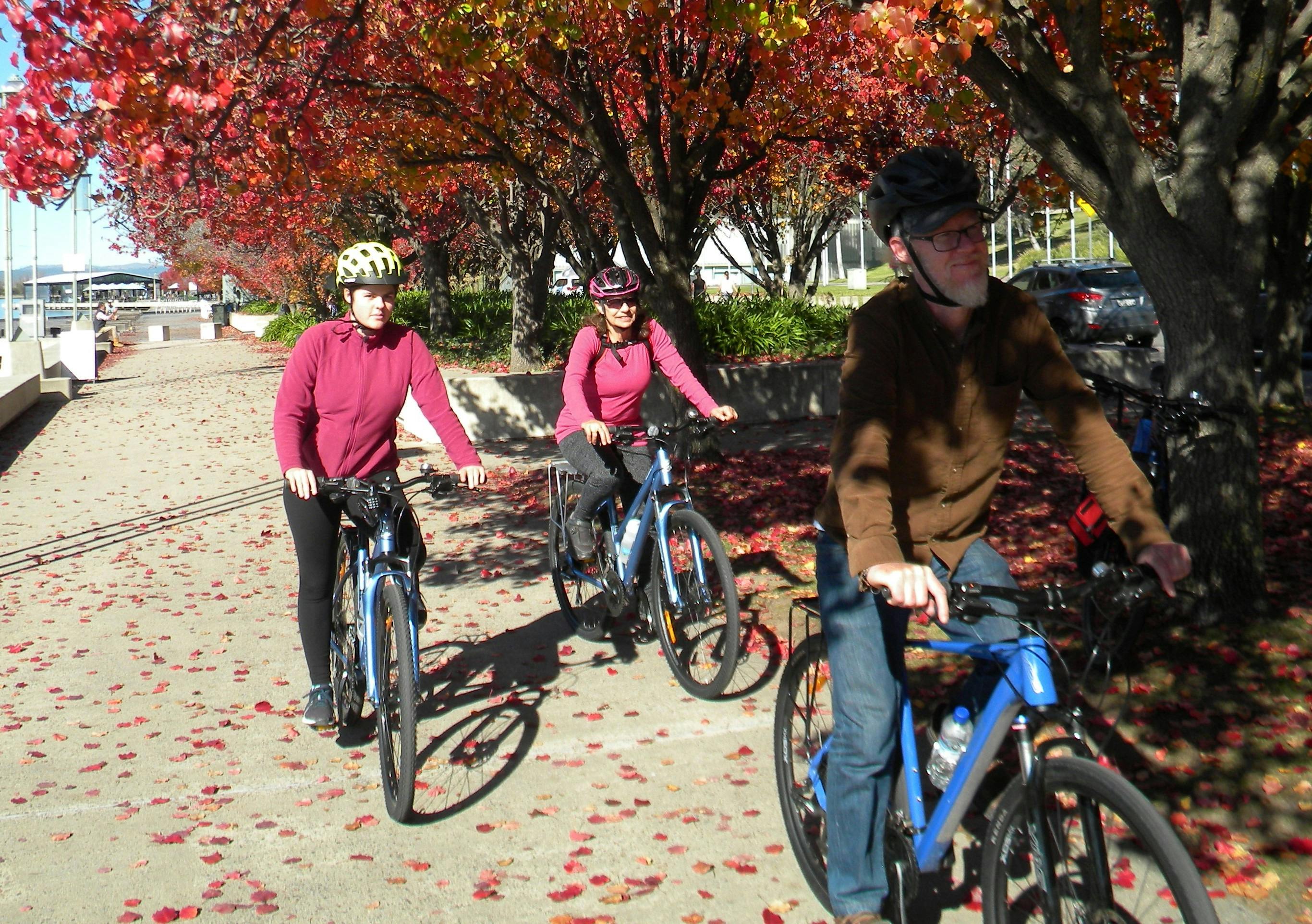 Cycling Canberra in Autumn