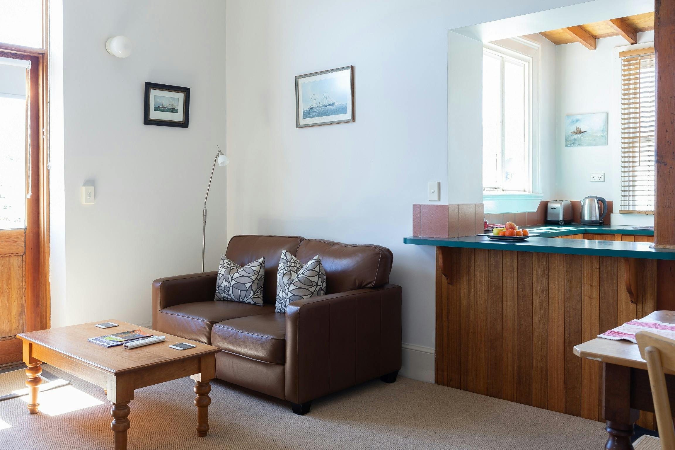 Apartment 6 Lounge Area