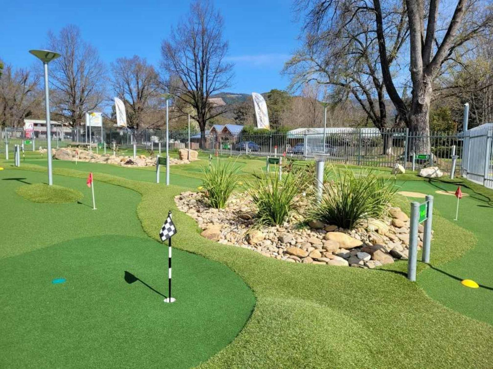 Bright Mini Golf