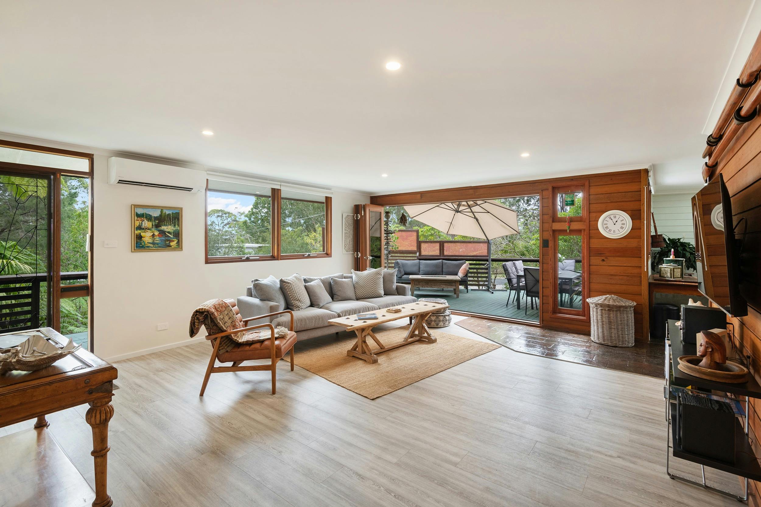 Meribella, Photographer Russell Quinn