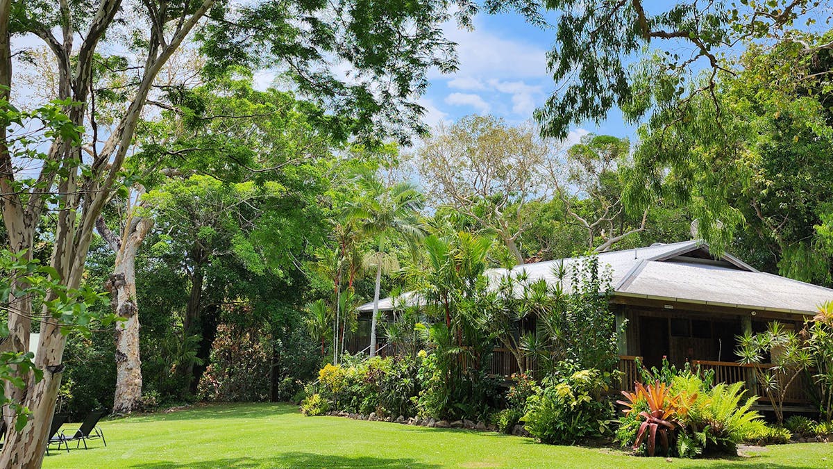 Mungumby Lodge homestead and garden