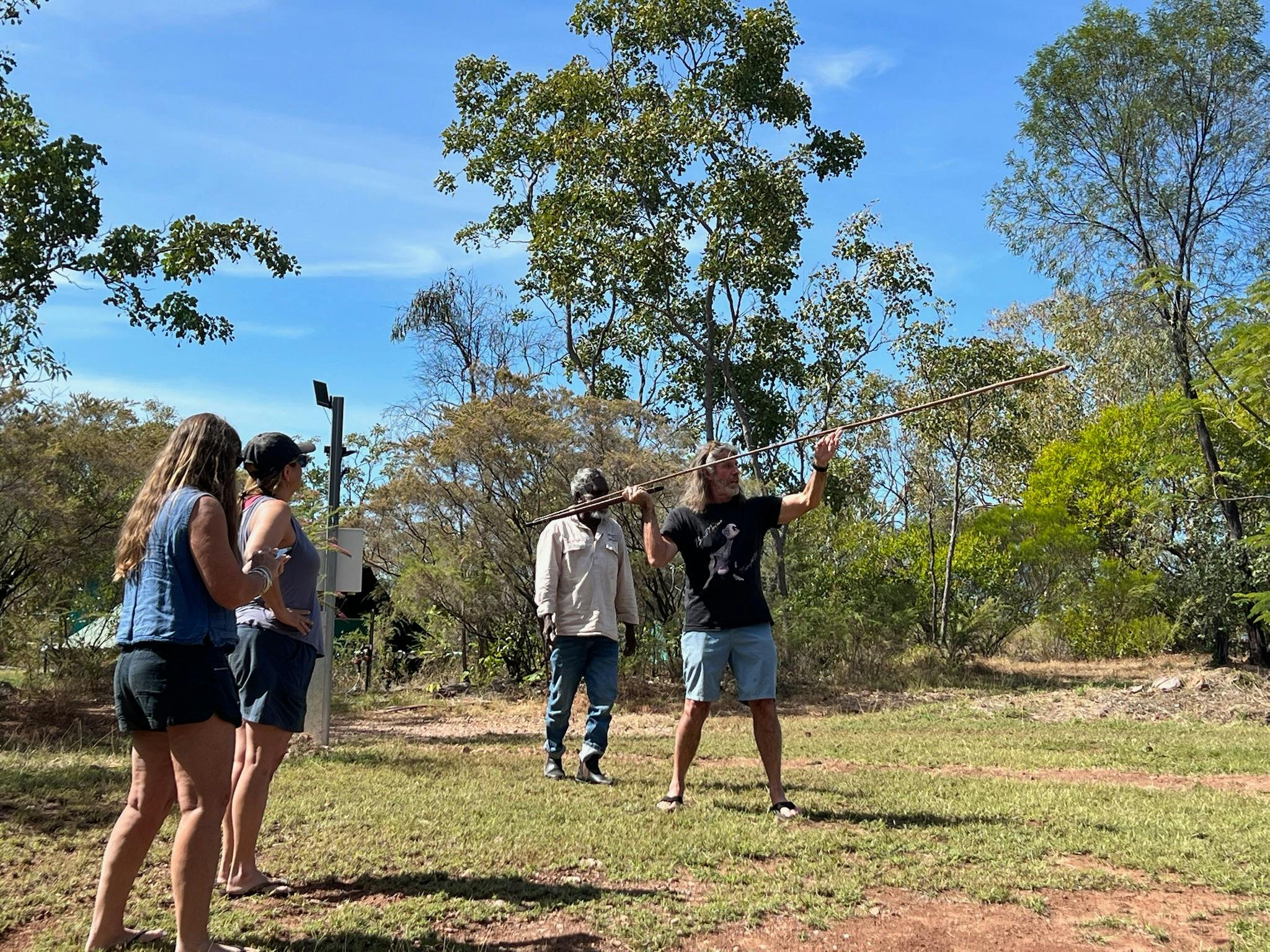 learn to throw a spear with a woomera