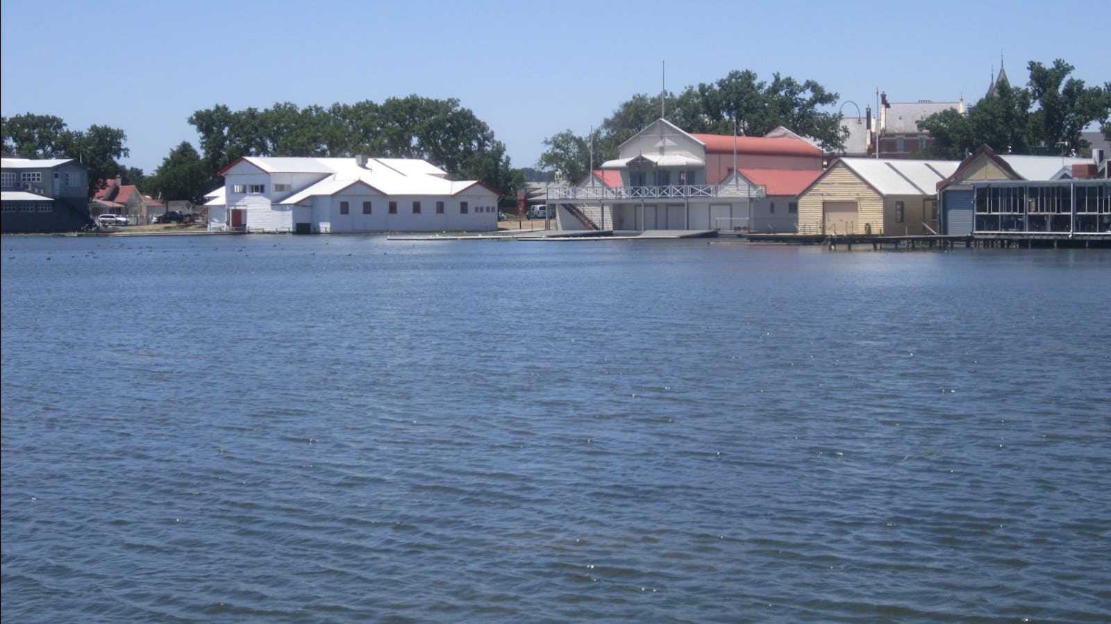 Rowing clubs Lake Wendouree, BALLARAT - Goldfields