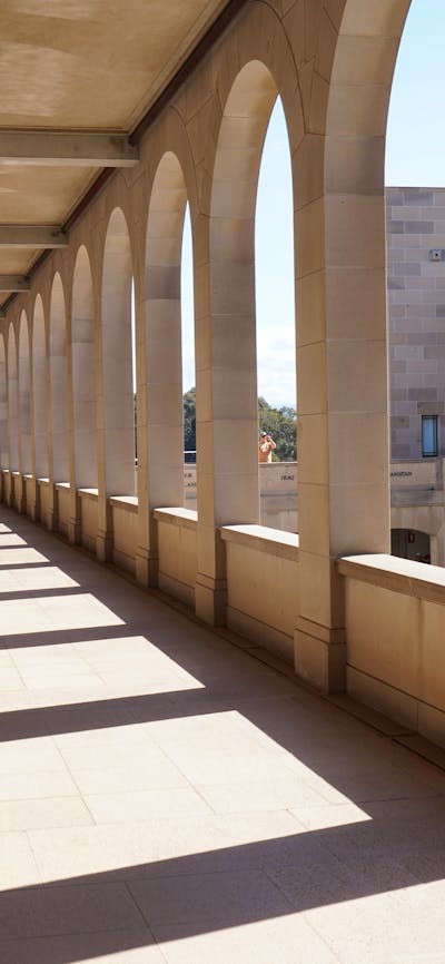 Canberra sightseeing tour AWM Australian War Memorial Canberra sights