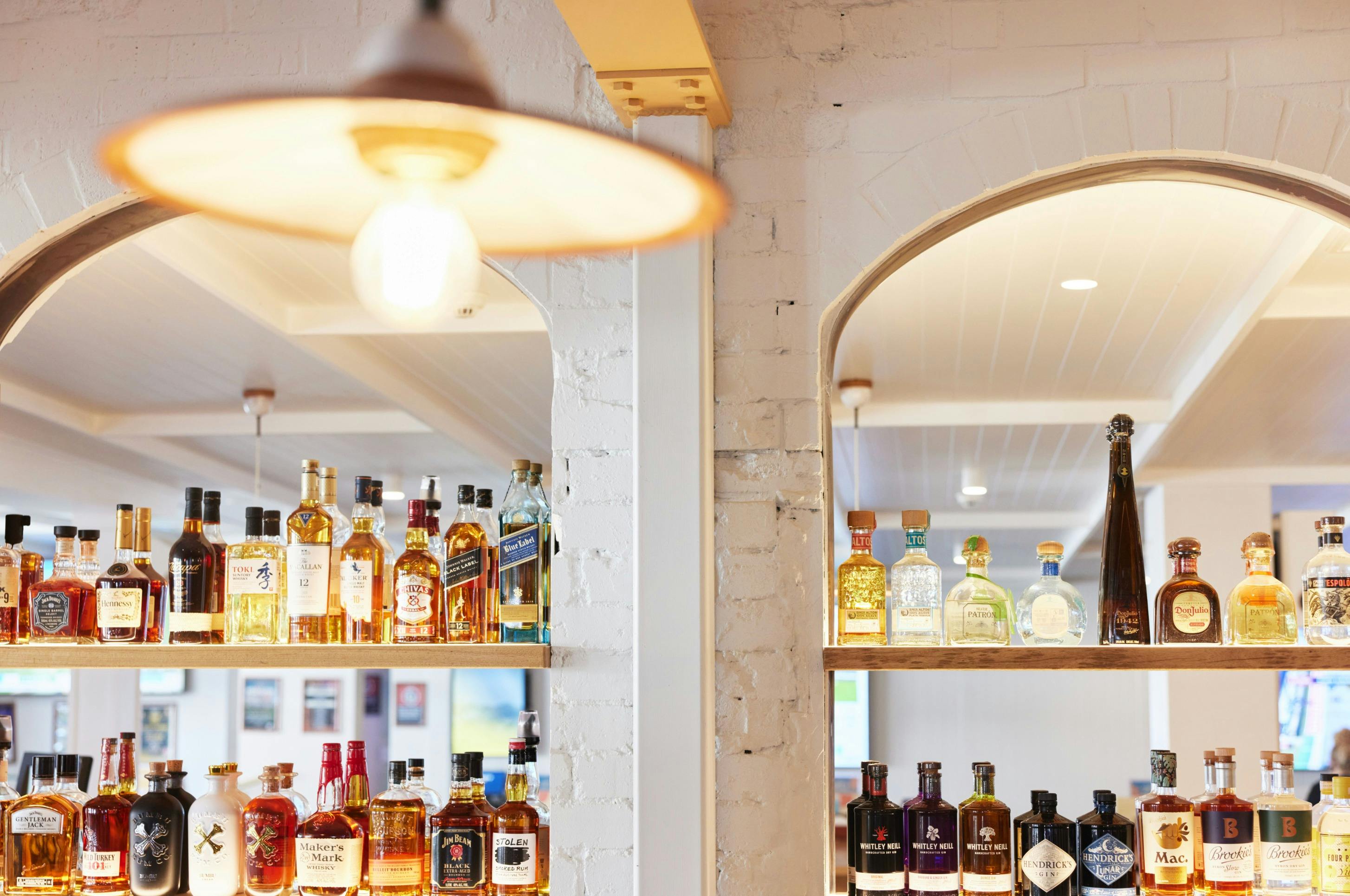 bar