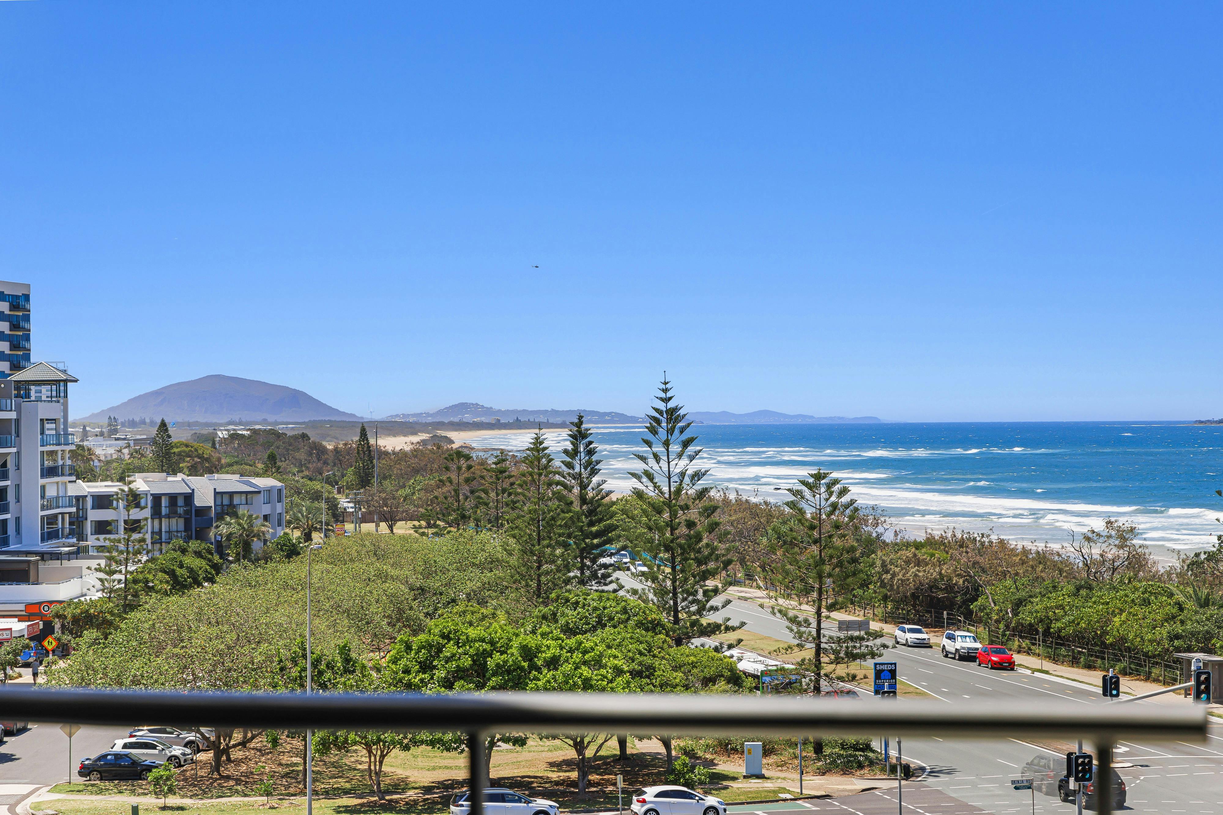 Headland Penthouse, 4 Bedrooms, Private Rooftop (Level 6)