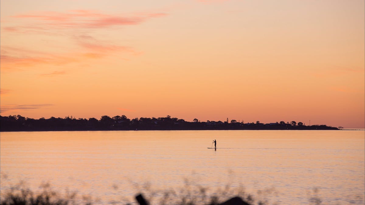 Stand Up Paddleboard in Hervey Bay, Fraser Coast.