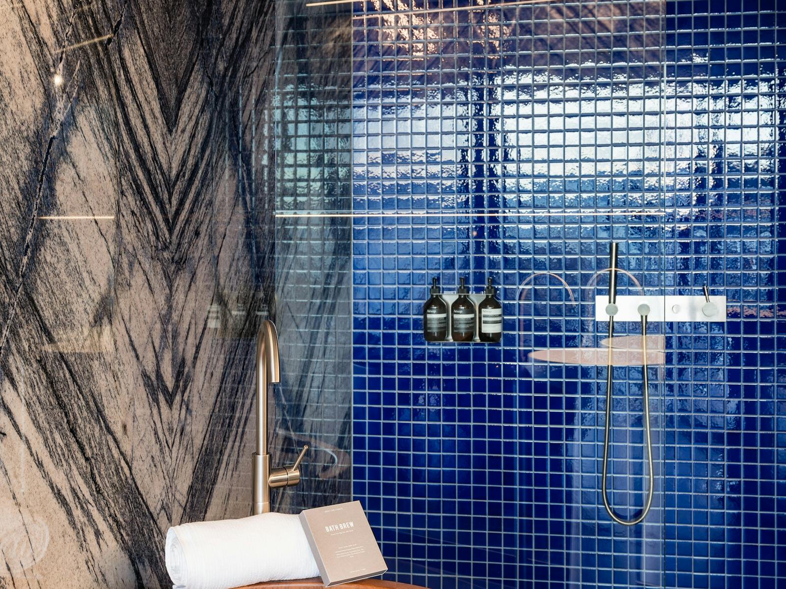 Ensuite