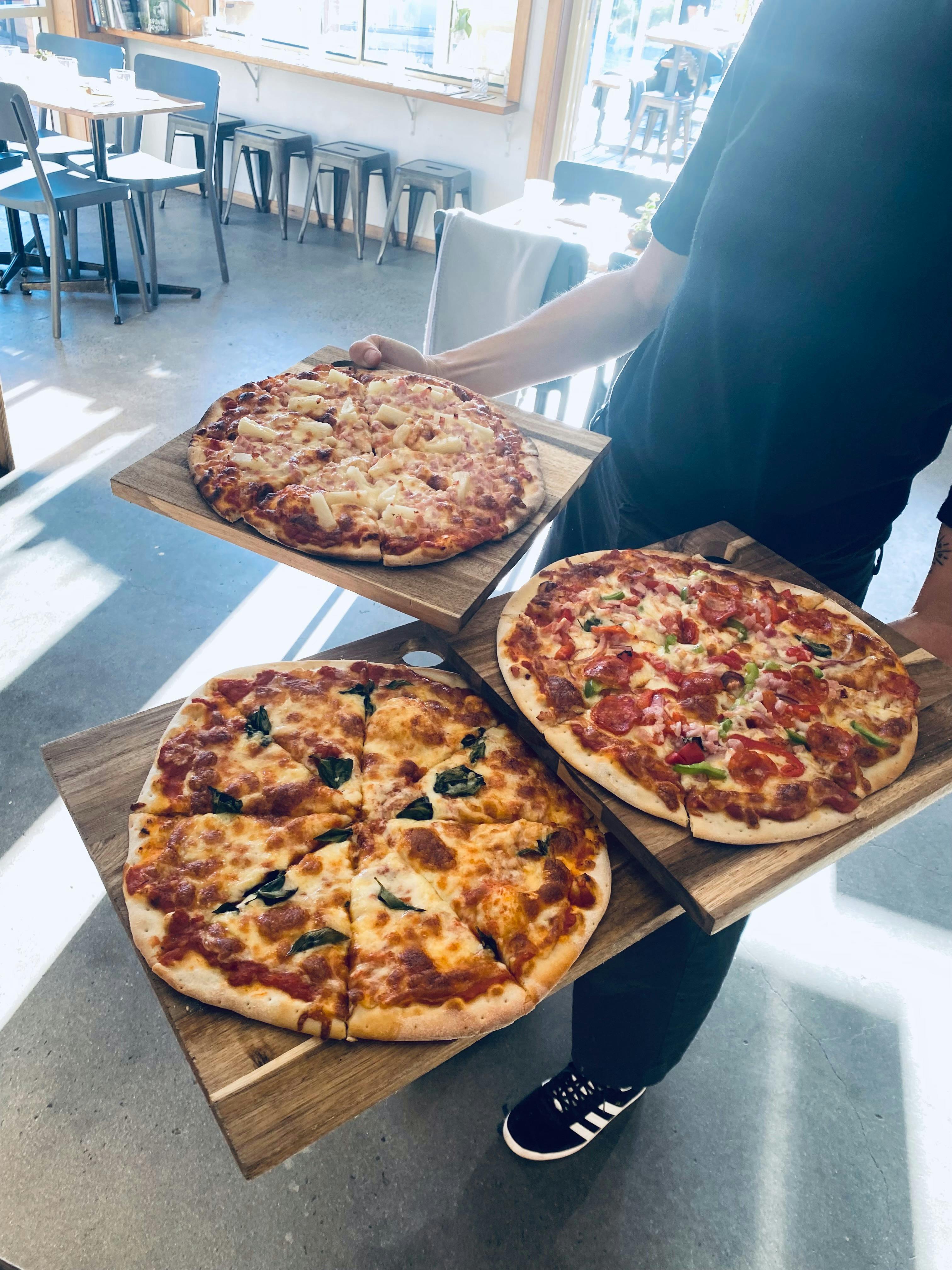 Pizza nights, Thursday to Saturday