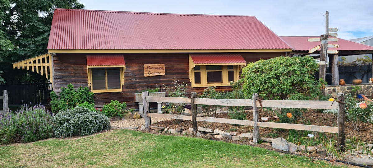 Peppercorn Cottage Normanville - cottage view and gardens