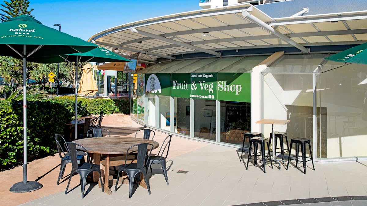 Onsite Restaurant at ULTIQA Shearwater Resort on Kings Beach