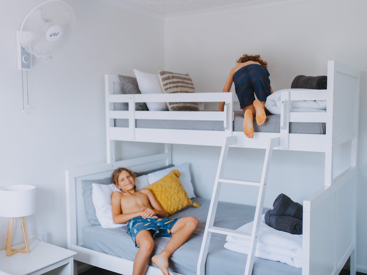 alt='bunk bed perfect for families'