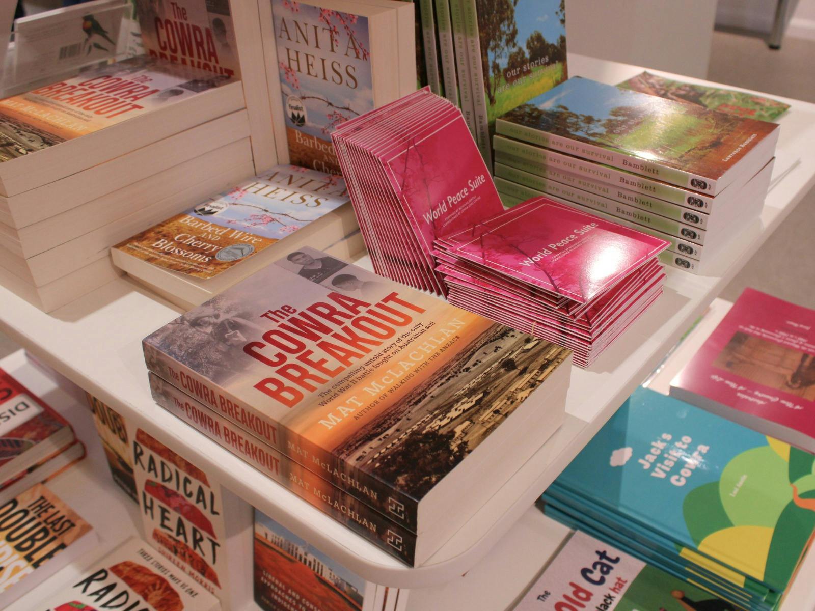 カウラ ビジター インフォメーション センター