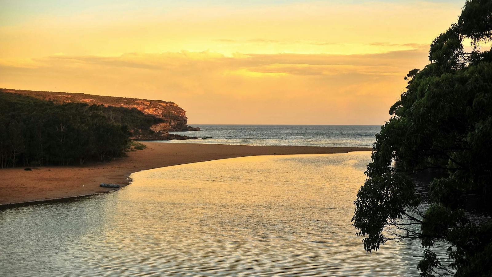 Wattamolla Beach sunrise in the Royal National Park
