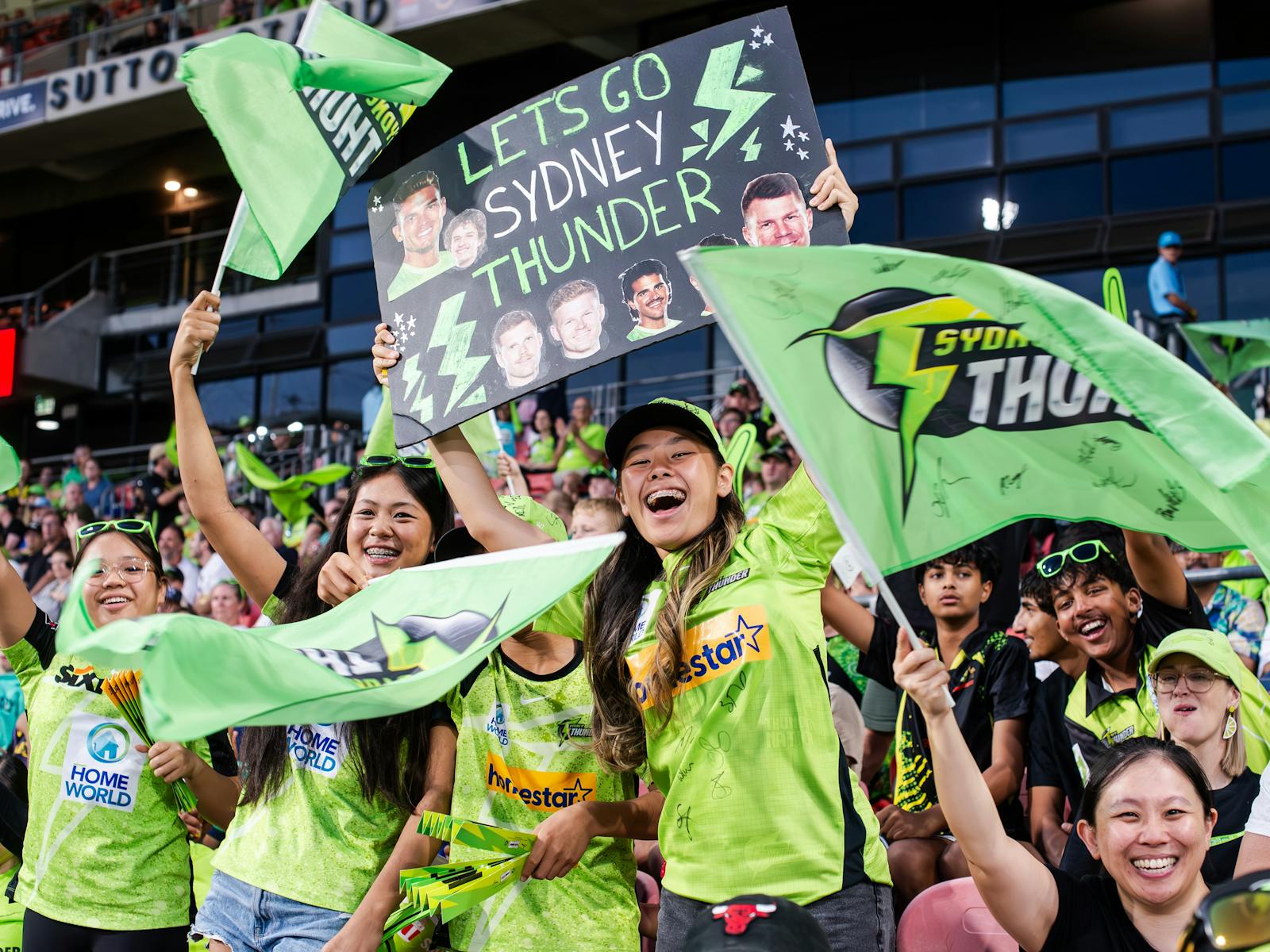 Thunder Crowd ENGIE