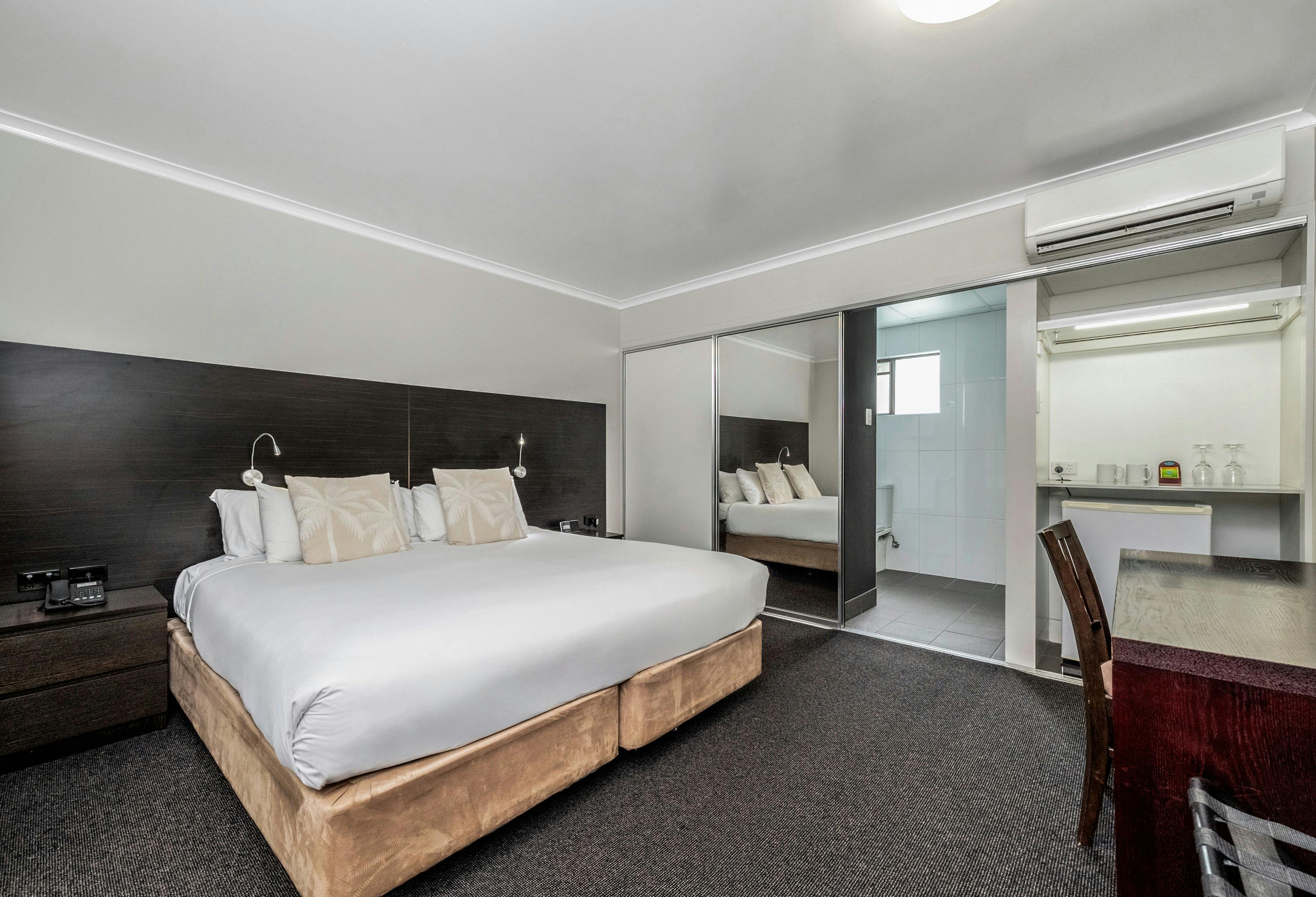 Premium King Room