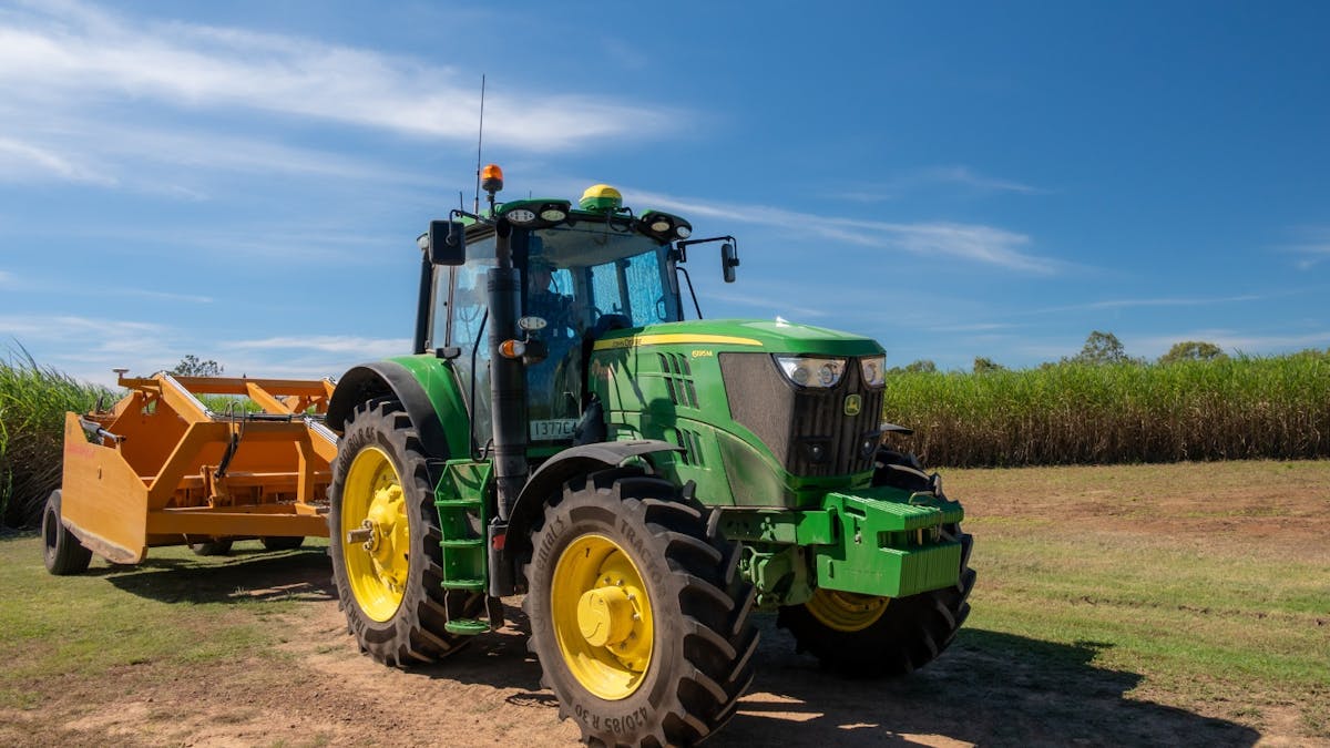 Oh Deere Farm Stsay machinery