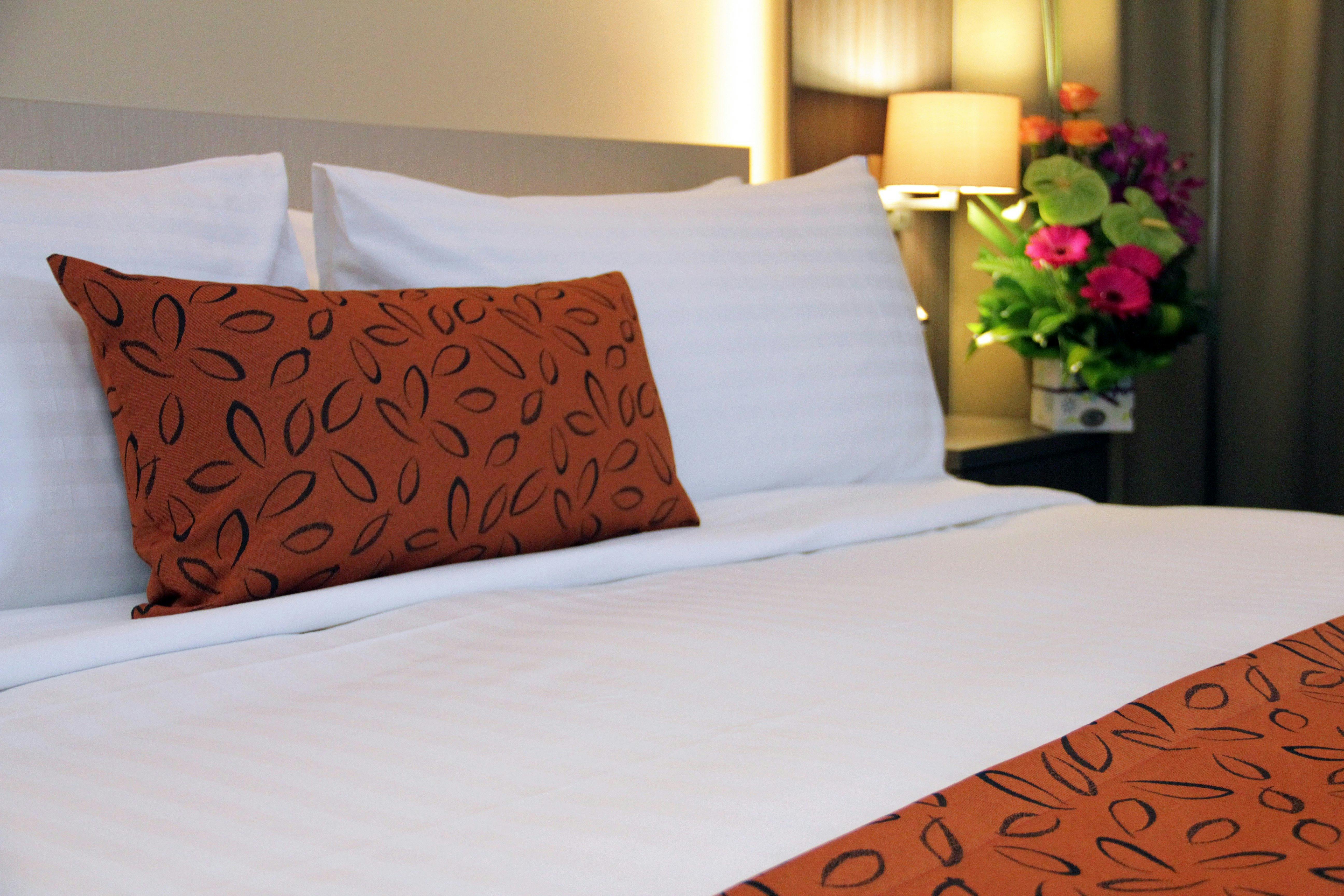 머큐어 오렌지 베드룸