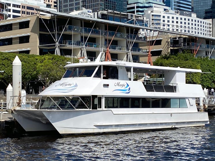 Cruise boat on sydney harbour, private group bookings available