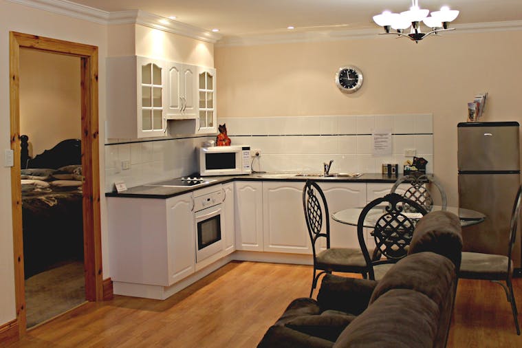 Quandong Cafe and Apartments