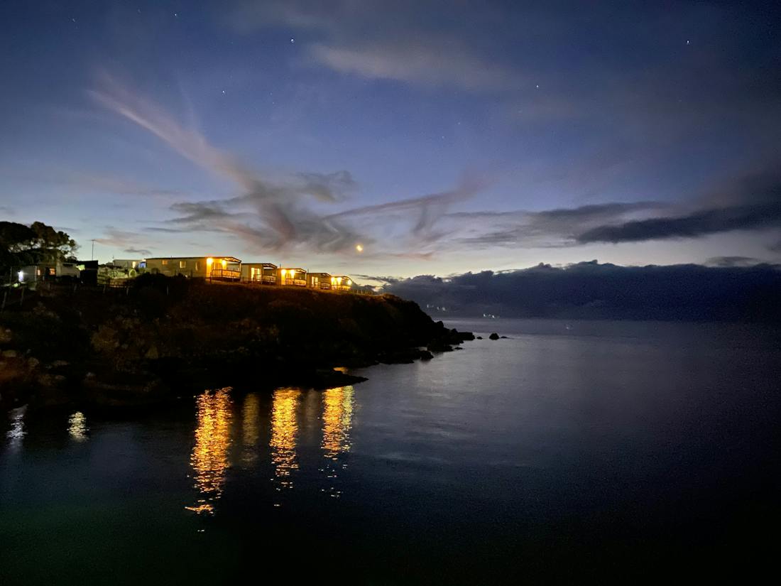 Point Turton Point Turton Caravan Park, Deluxe Spa Cabin - Point Turton, Accom...