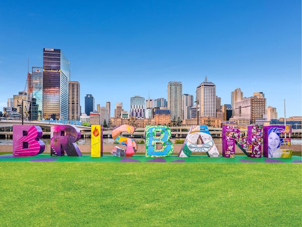 File:The Brisbane sign in South Bank Parklands pano.jpg - Wikimedia Commons