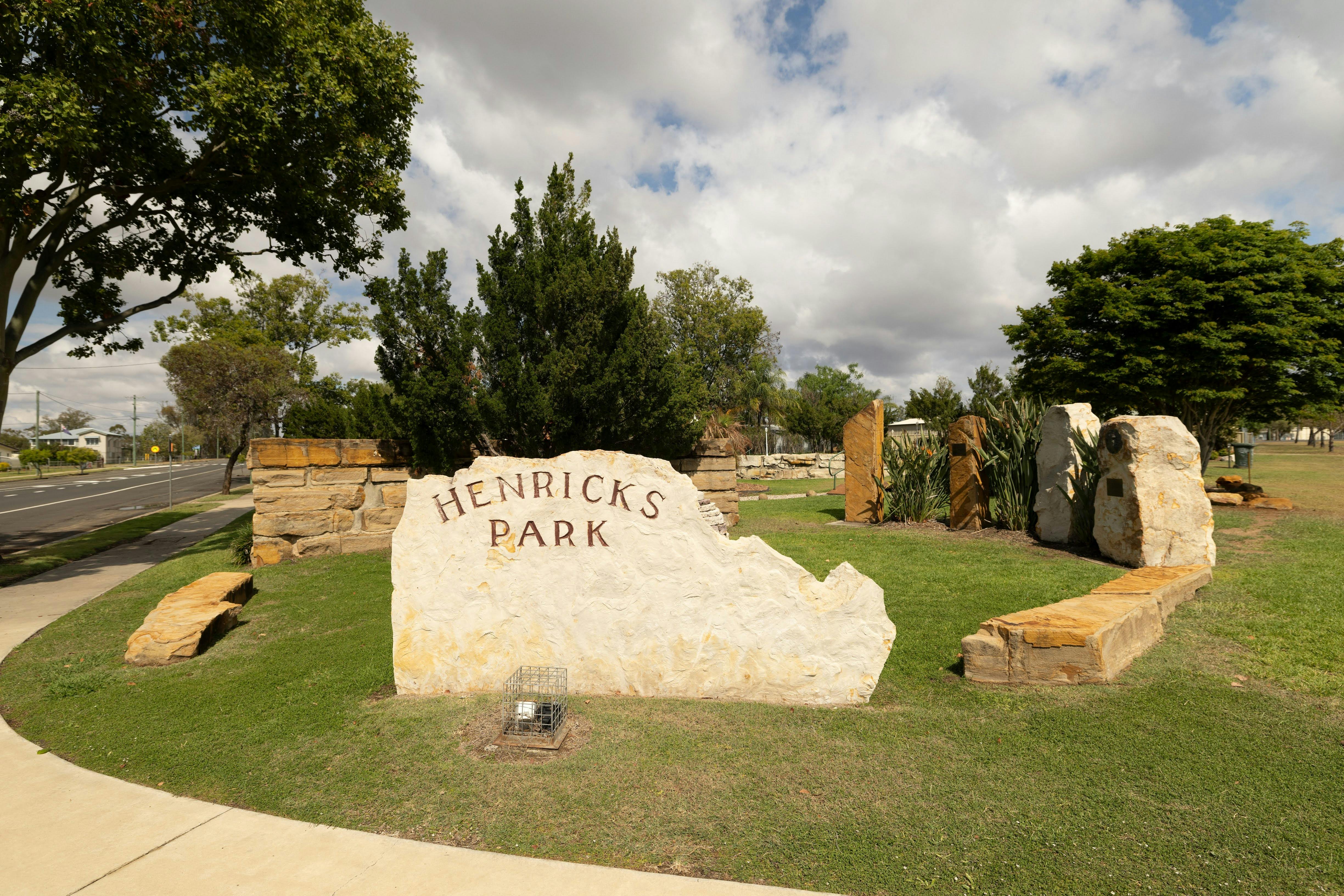 Henricks Park