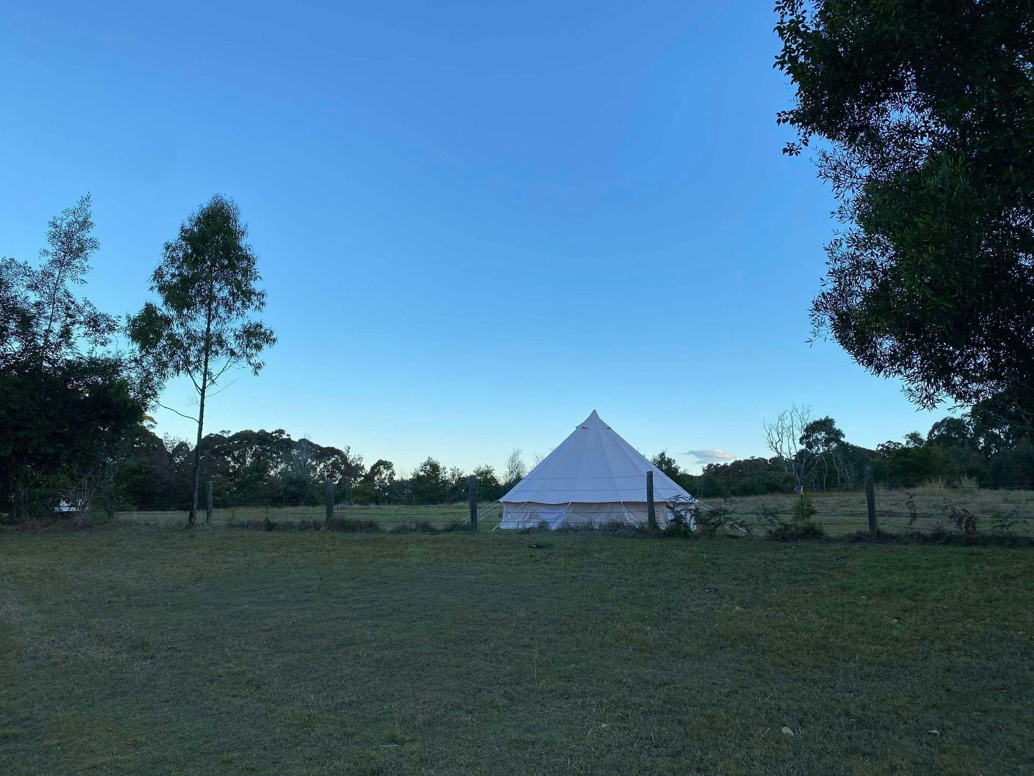 라니카이의 벨텐트와 스카이