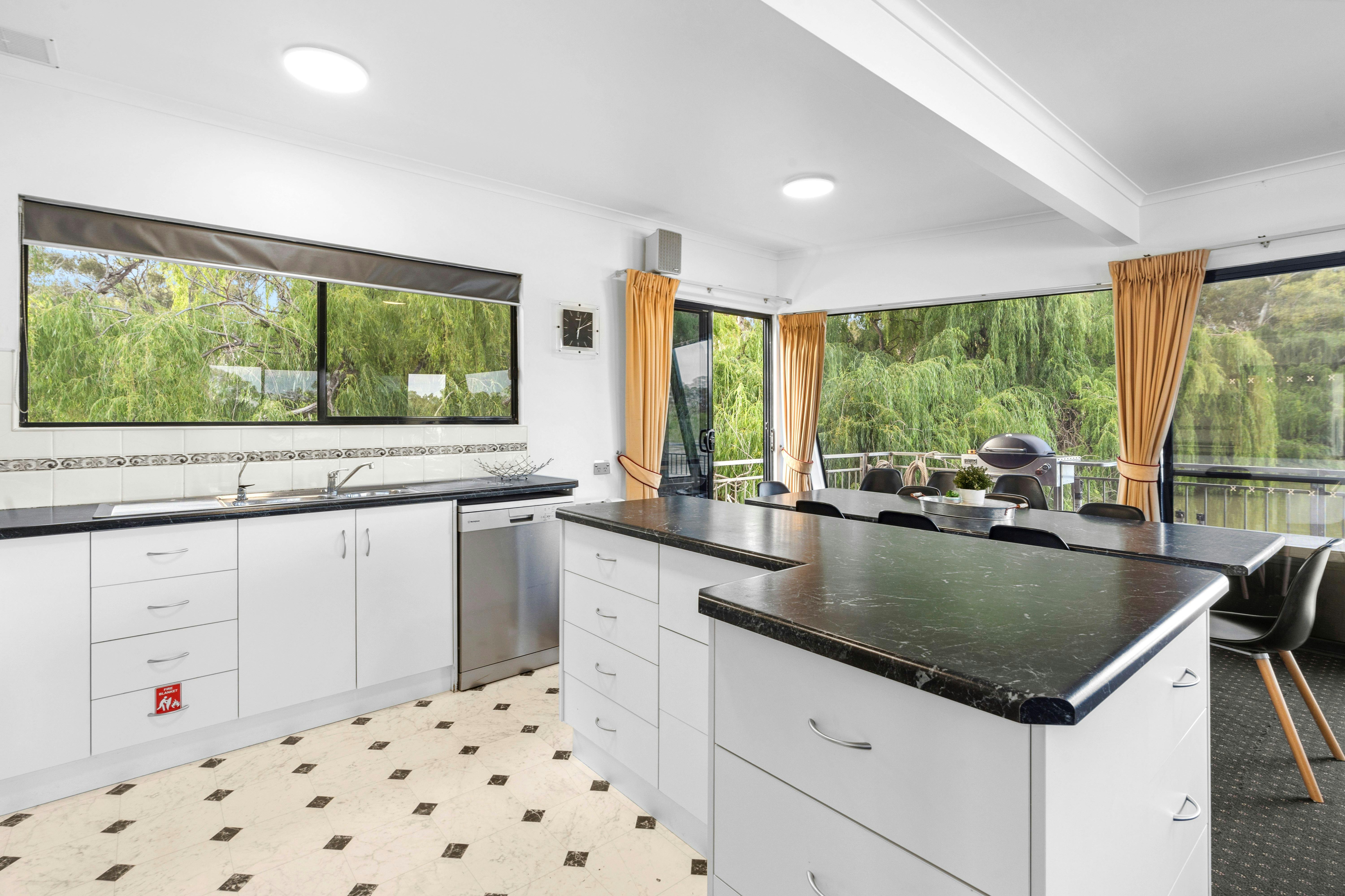 Fifth Dimension Kitchen & Dining