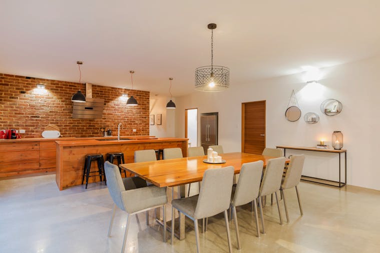 The Oak Nest Luxury Retreat