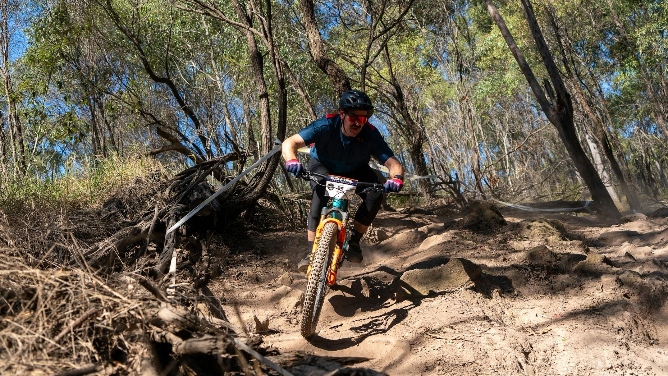 Mountain bike gravity racing