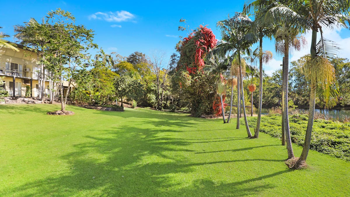 River Garden Area