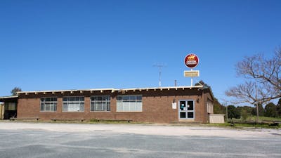 Outside Crookwell Golf Club House