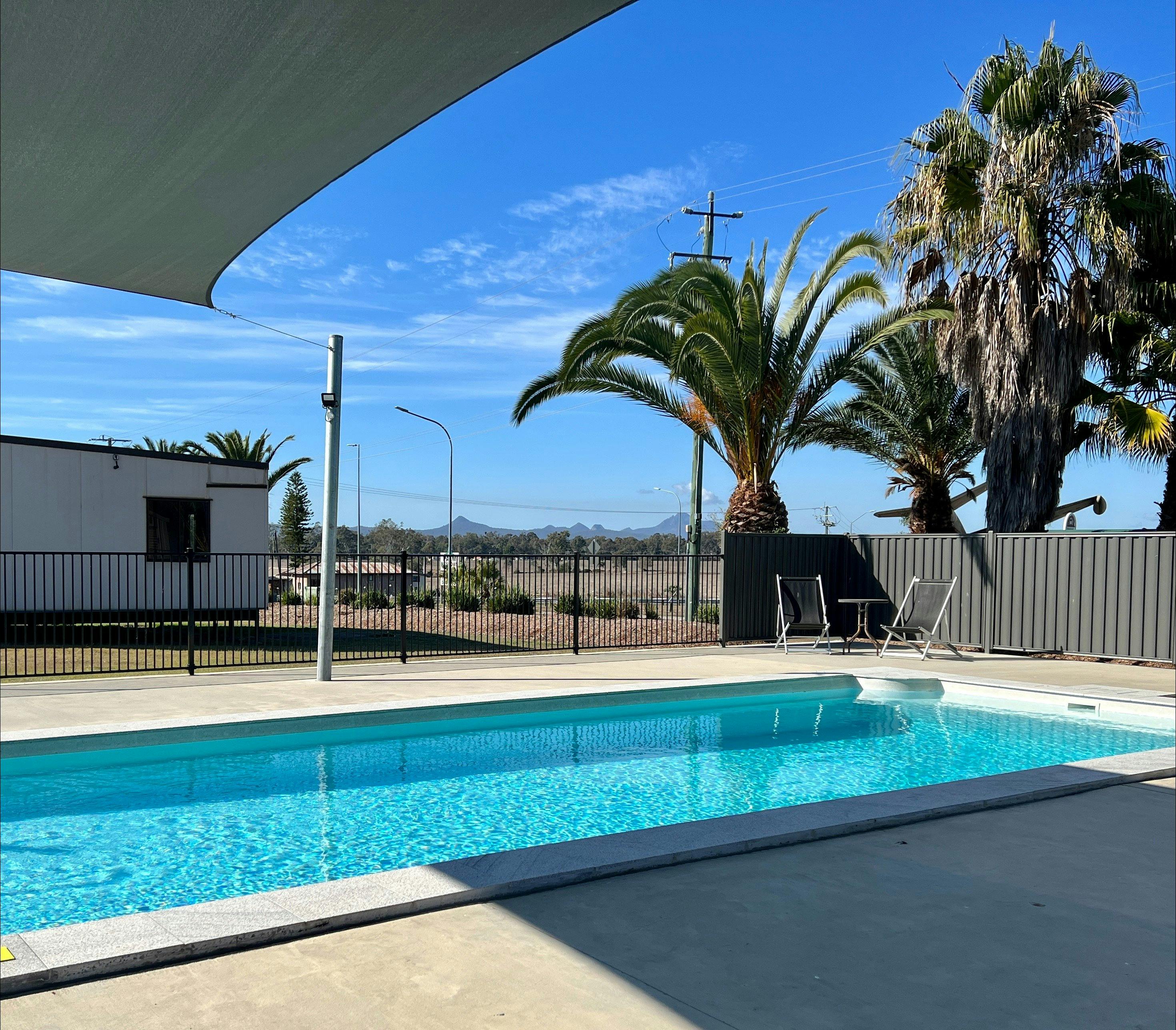 Willowbank Caravan Park & Motel