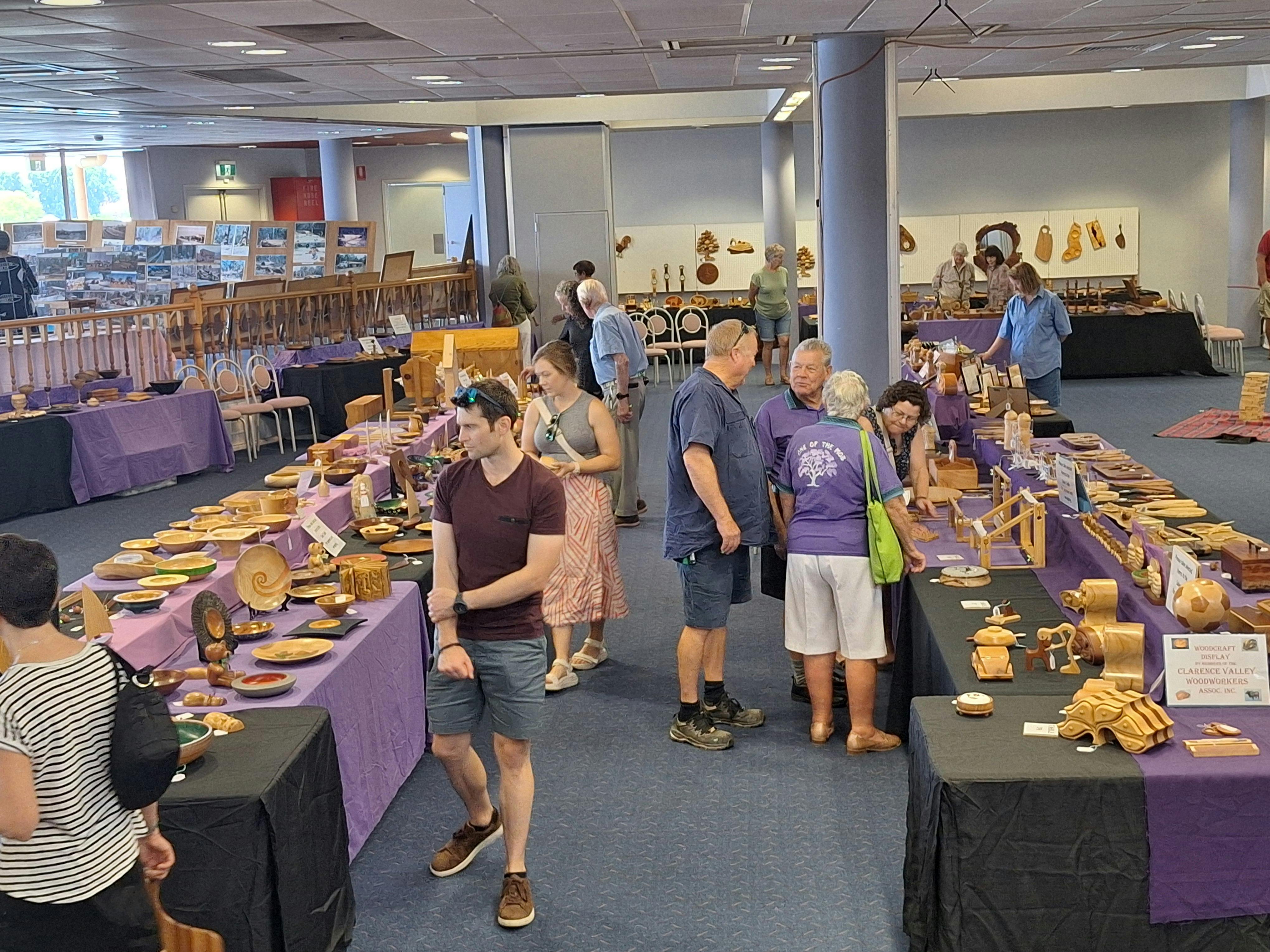 2000 handcrafted items